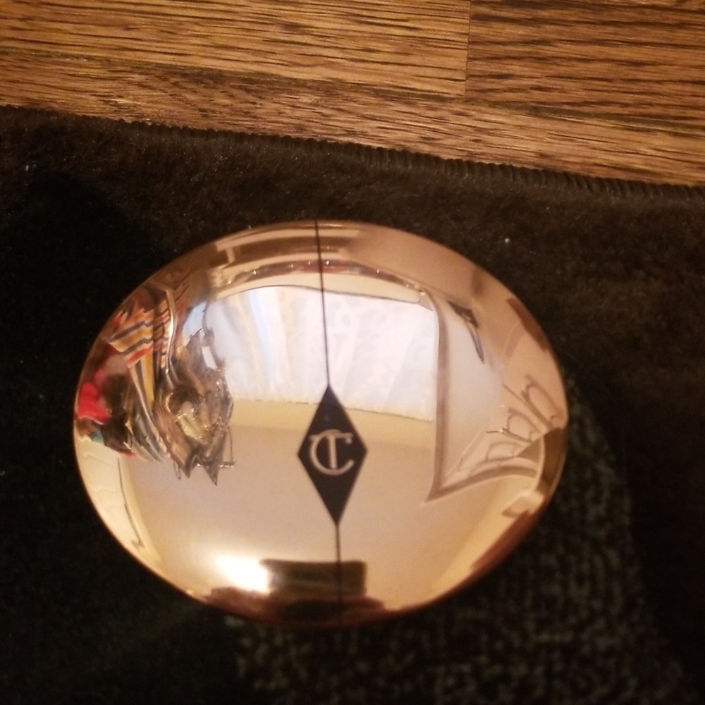 Charlotte Tilbury powder